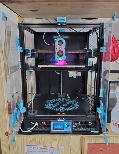Datei:Voron Trident.jpg